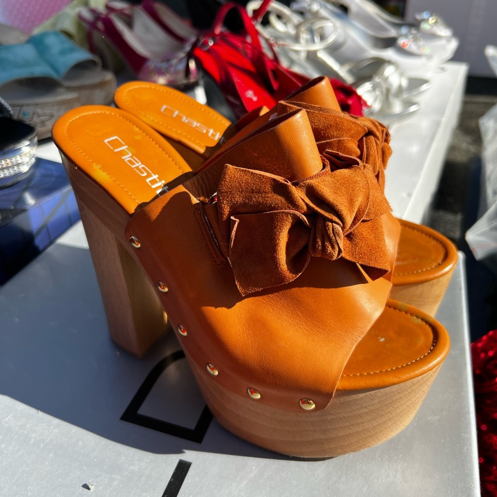 Wooden orange heels
